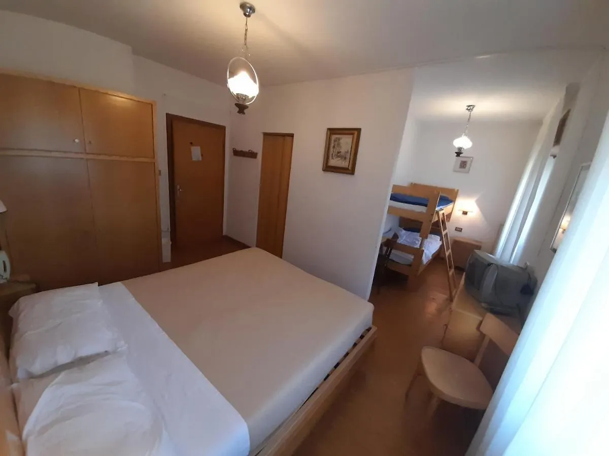 **  Hotel Albergo Felice Falcade Włochy